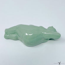 Load image into Gallery viewer, Relaxing - Sage

